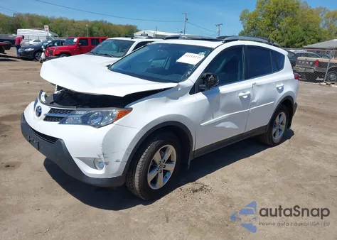 2015 Toyota Rav4 Xle z USA, uszkodzony, nr VIN 2T3RFREV9FW251649